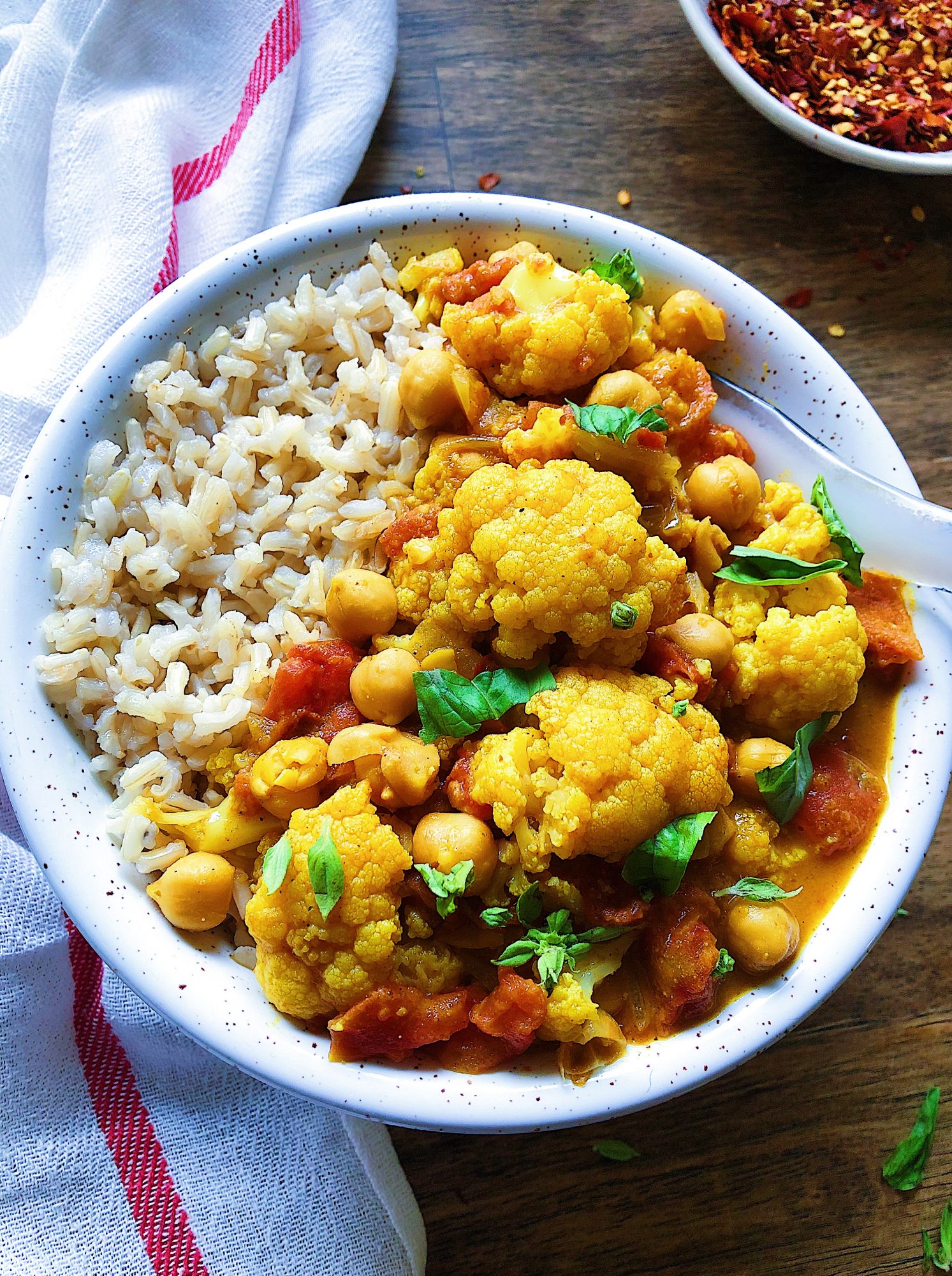Vegan Cauliflower Chickpea Curry - Tasting to Thrive