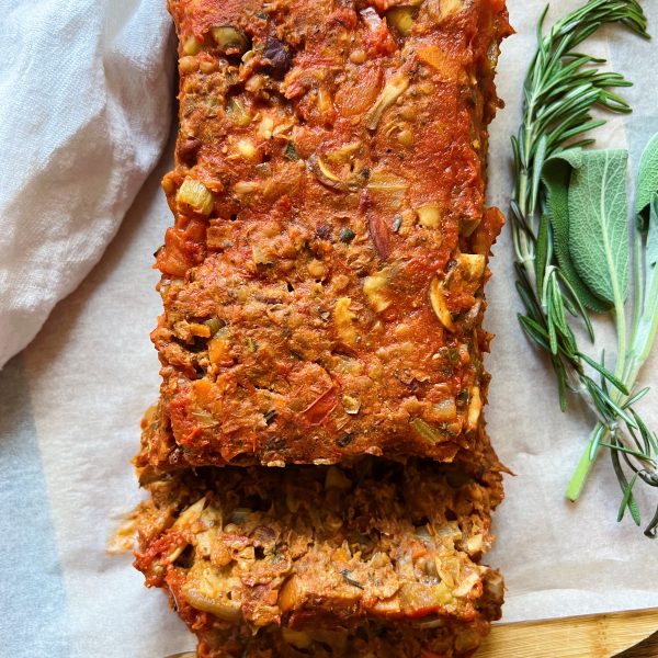 VEGAN LENTIL NUT ROAST