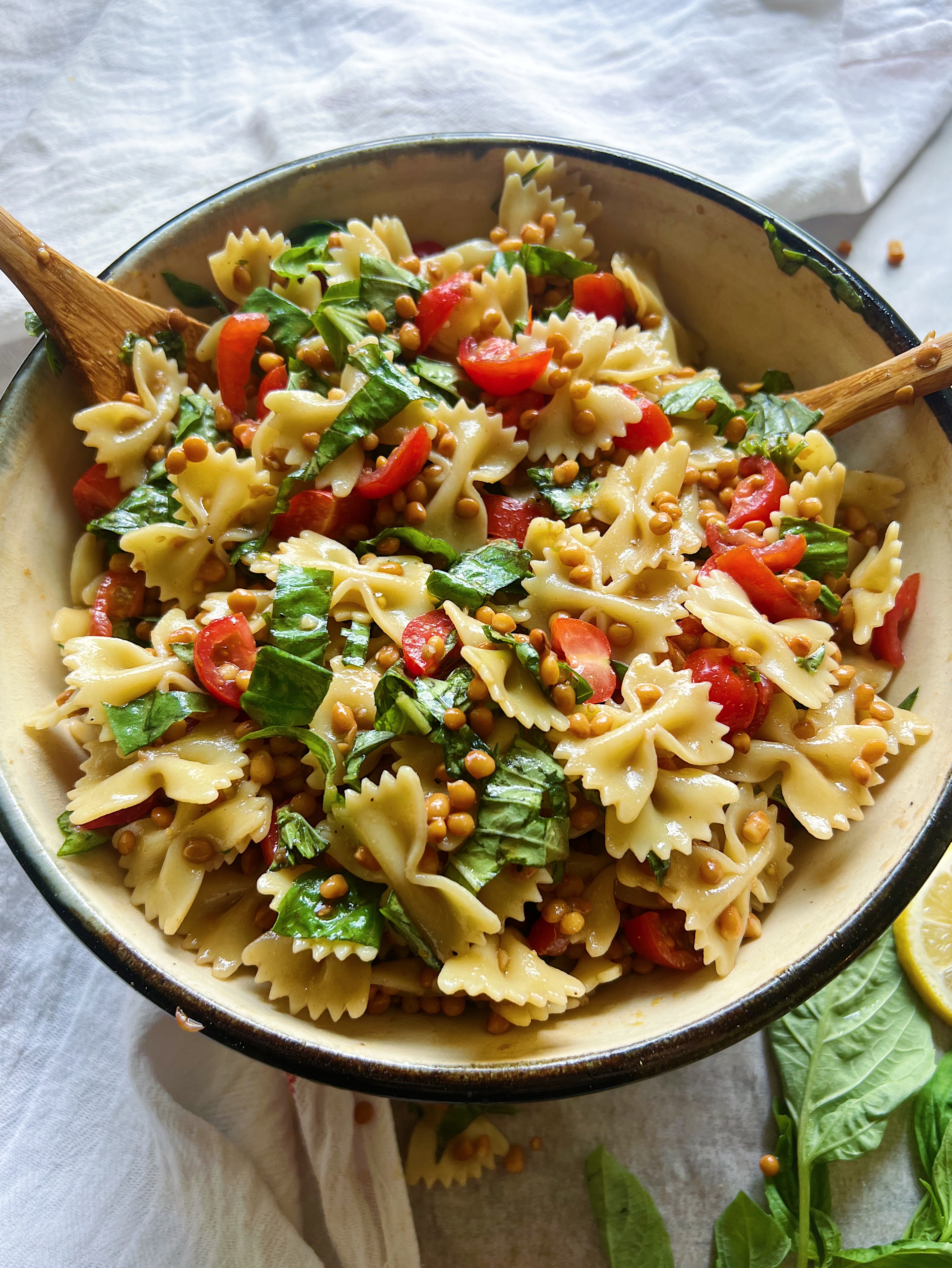 Vegan bruschetta pasta salad