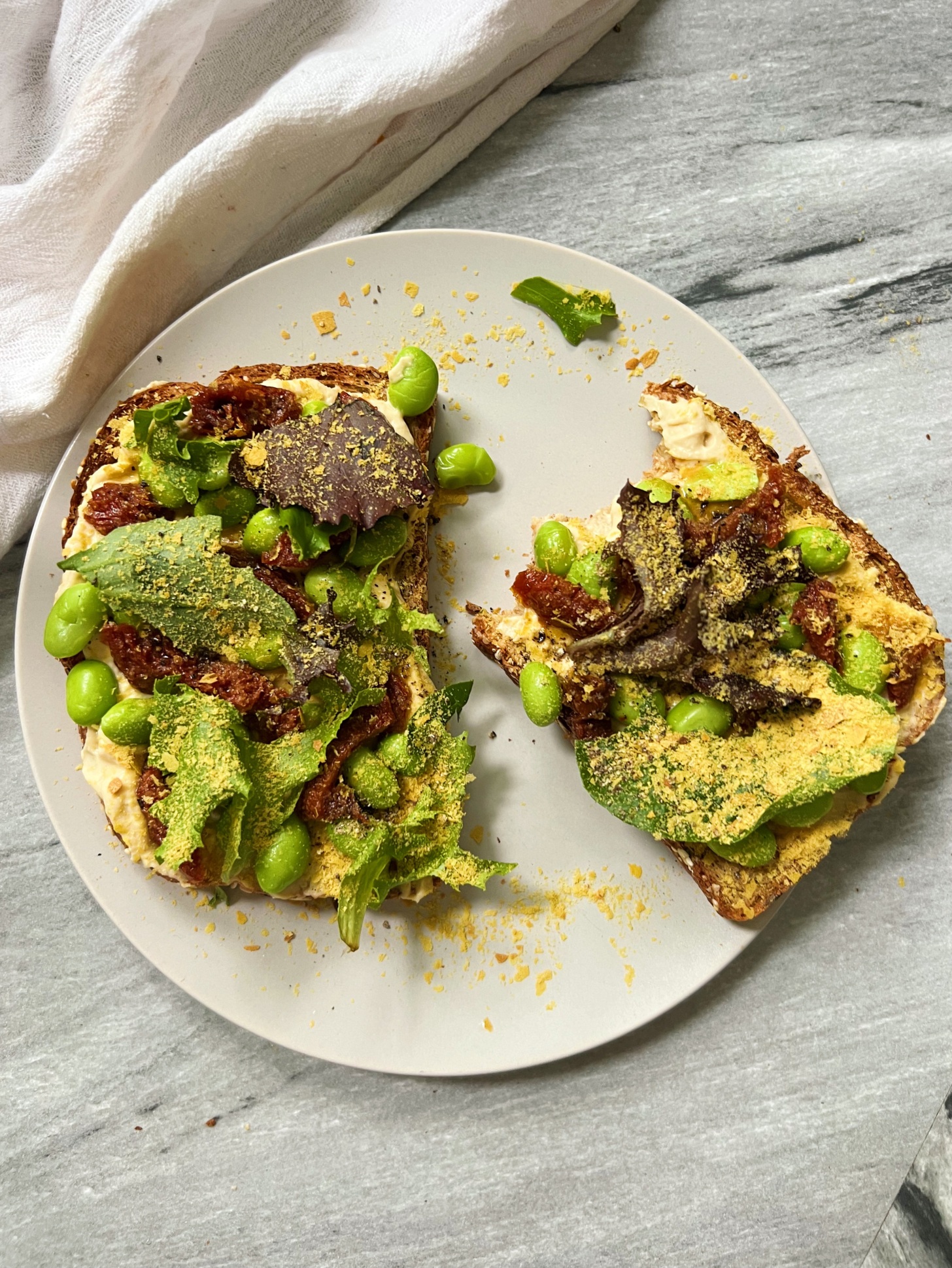Sundried Tomato & Hummus Toast Recipe