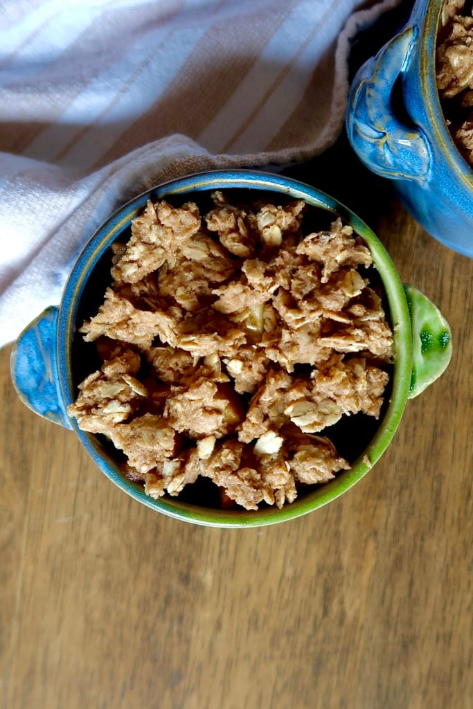 blue and green ramekin with apple crisp